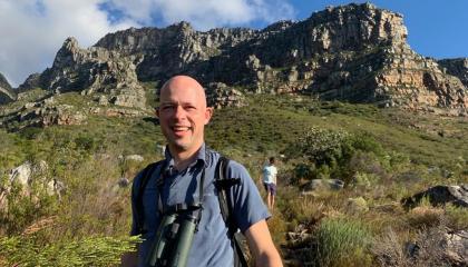 Hans Schoppers tijdens een excursie bij Kaapstad in Zuid-Afrika