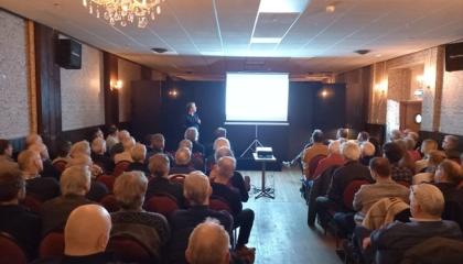 De van oudsher herstelde Sovon/FFF avond in 2024. Een opkomst van ruim 80 vrijwilligers en presentaties van Jelle Postma, Romke Kleefstra en Peter de Boer.